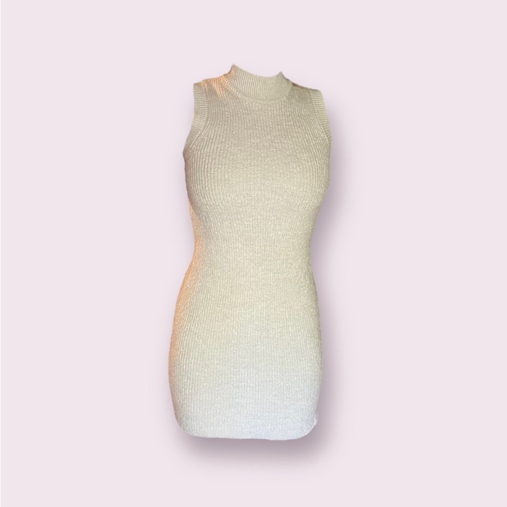 Aritzia Babaton 100% Merino Wool Mock Neck Sleeveless Cream Sweater Dress Sz S